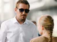 �������