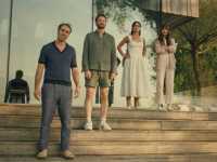 ����������